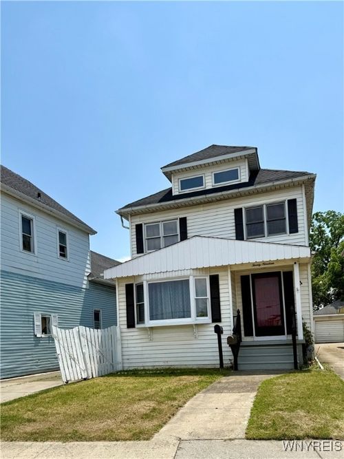 2019 Broadway St, Buffalo, NY, 14212-2175 | Card Image