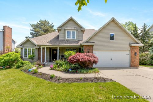 7250 Loma Linda Dr, Rockford, MI, 49341-9455 | Card Image