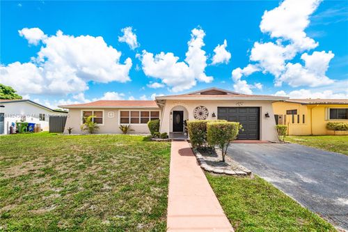 11700 Sheridan St, Pembroke Pines, FL, 33026-1432 | Card Image