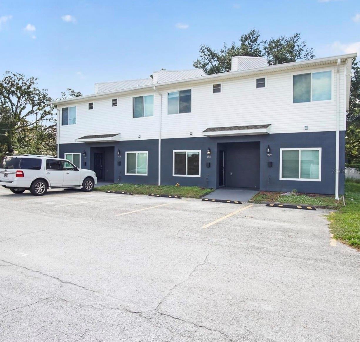 Residential Lease in TAMPA 4