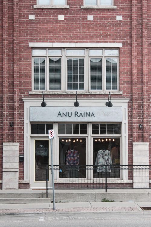 90 Lakeshore Rd W, Oakville, ON, L6K1E1 | Card Image