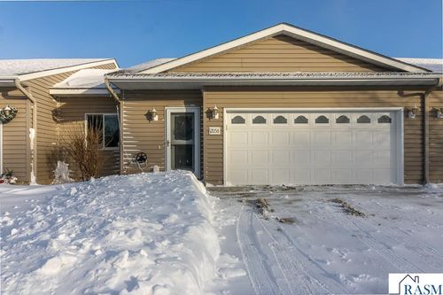 2056 Pratt Cir, Saint Peter, MN, 56082-1697 | Card Image