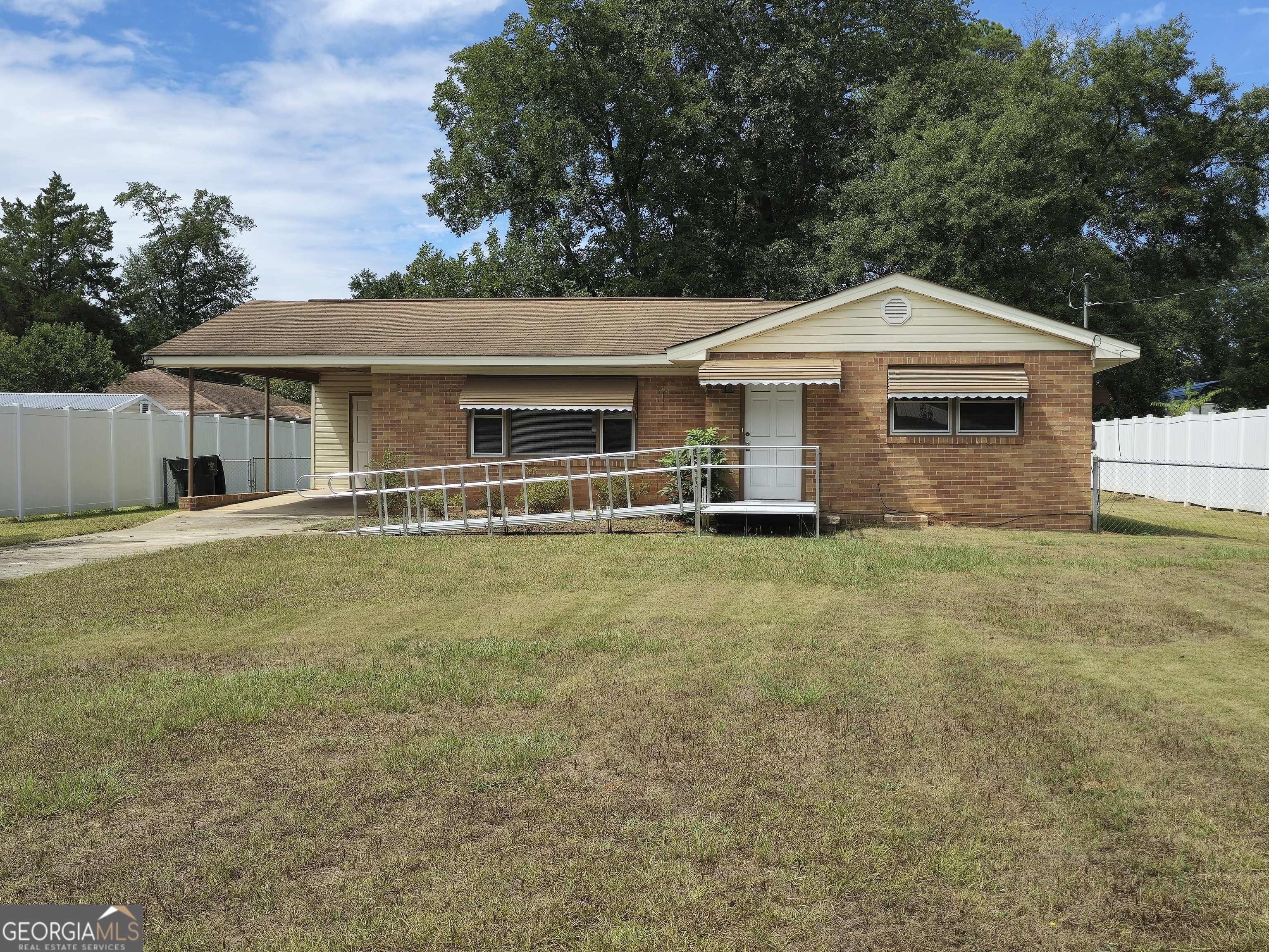 Anne Dr, Warner Robins, GA 31093
