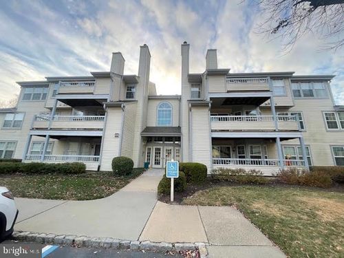 10-205 Salem Ct, Princeton, NJ, 08540-7043 | Card Image