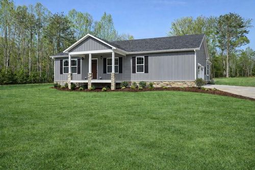 2226 Country Club Rd, Jamestown, TN, 38556-5501 | Card Image