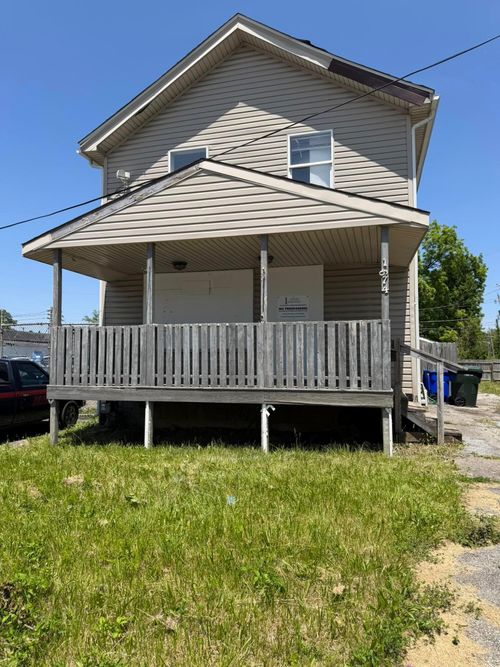 1674 E Hudson Street, Columbus, OH, 43211 | Card Image
