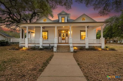 604 Saint Michael St, Gonzales, TX, 78629-4050 | Card Image