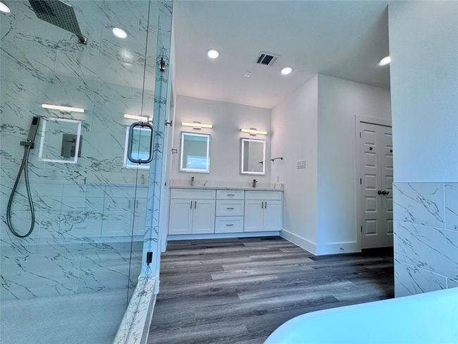 801 Woodard St, House other with 3 bedrooms, 2 bathrooms and null parking in Houston TX | Image 34
