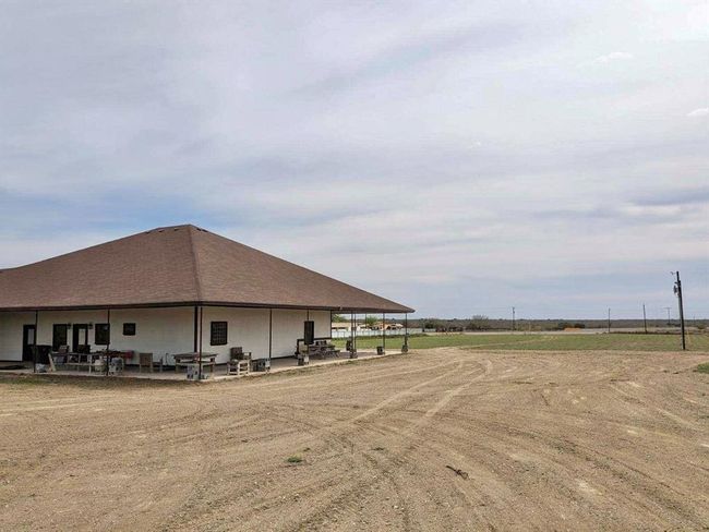 2991 N Highway 83, House other with 3 bedrooms, 2 bathrooms and null parking in Roma TX | Image 37