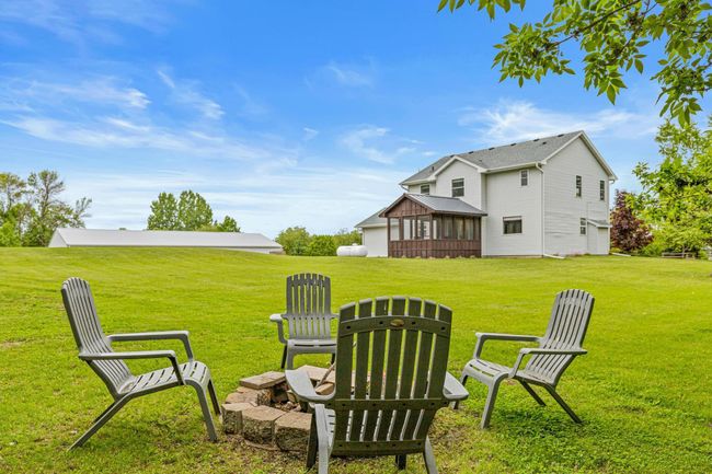 Fire pit in back yard | Image 40