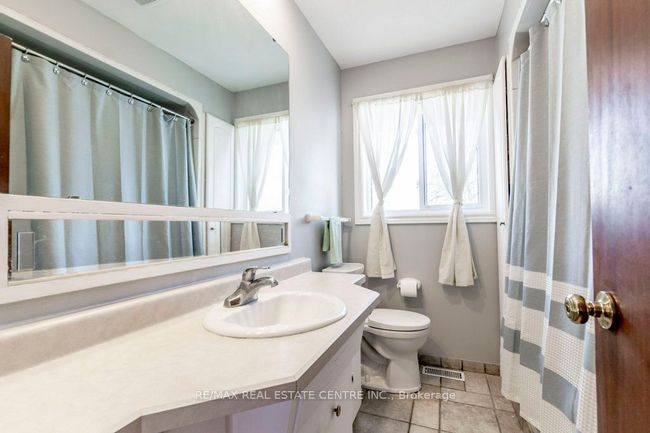 58 Gail St, House other with 3 bedrooms, 2 bathrooms and 3 parking in Cambridge ON | Image 16