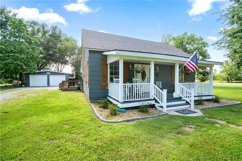 101 N Ohio St, Oswego, KS, 67356-1021 | Card Image