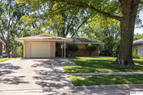 8465 Grand Ave, Omaha, NE, 68134-3107 | Card Image
