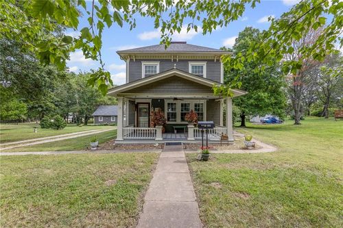339 Cherry St, Ottawa, KS, 66067-2522 | Card Image