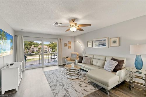 18h-185 Palm Dr, NAPLES, FL, 34112-6045 | Card Image