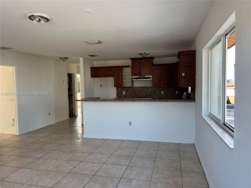 7012-7012 Nw 6th Ct, Miami, FL, 33150-3808 | Card Image