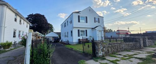 44 Locust St, Bridgeport, CT, 06610-1718 | Card Image