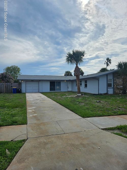 955 Beechfern Ln, Rockledge, FL, 32955-4009 | Card Image