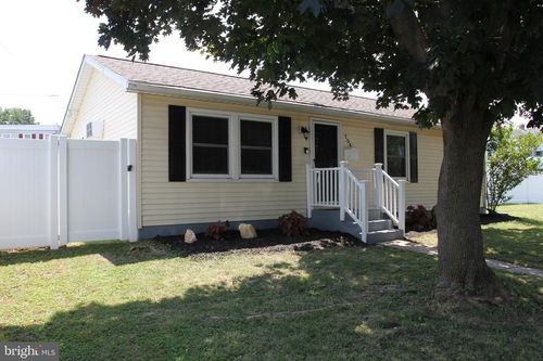 706 Logan St, POTTSTOWN, PA, 19464-4506 | Card Image