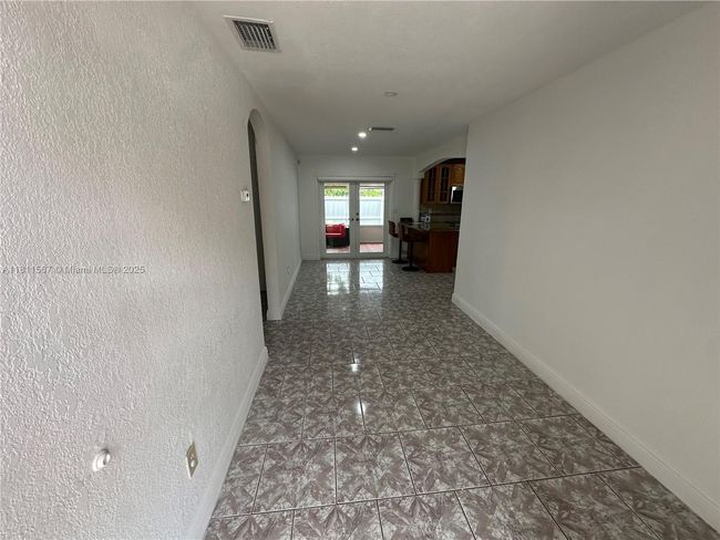 15640 - 15640 Sw 102 Nd Pl, House other with 3 bedrooms, 2 bathrooms and null parking in Miami FL | Image 4