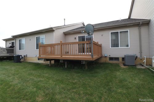 41003 Williams St, Grand Blanc, MI, 48439-7217 | Card Image