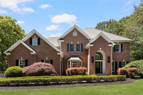 19 Cassandra Ln, North Kingstown, RI, 02852-3409 | Card Image