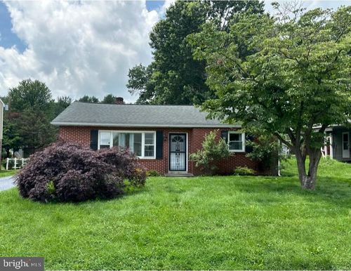 28 Nursery Ln, LANCASTER, PA, 17603-4251 | Card Image