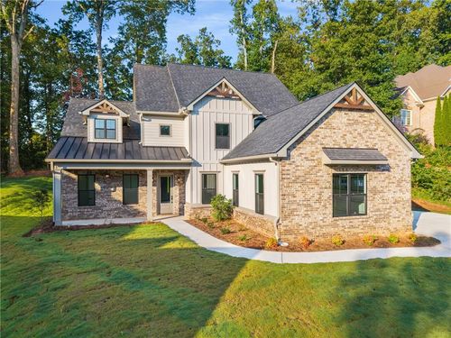 7252 Creekside Way, Jefferson, GA, 30549-8943 | Card Image