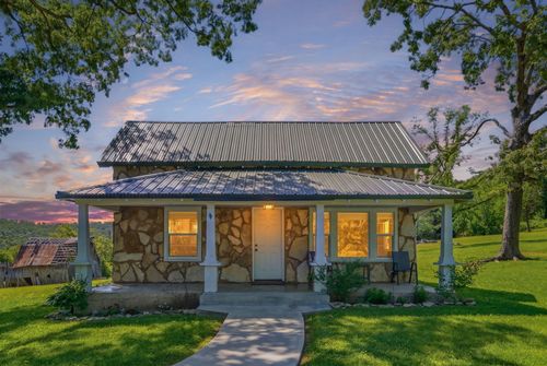 4706 Flat Creek Rd, Cape Fair, MO, 65624-5252 | Card Image