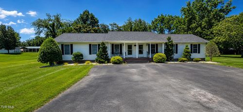 165 Smith Ave, Erwin, TN, 37650-1898 | Card Image