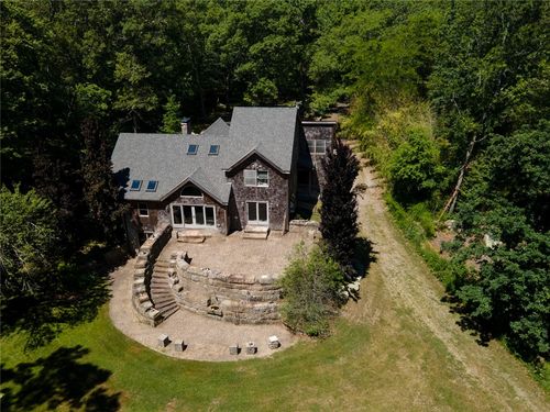 413 Eagleville Rd, Tiverton, RI, 02878-3005 | Card Image