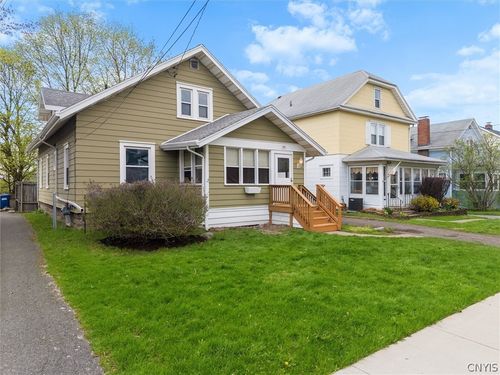 226 Plymouth Drive, Syracuse, NY, 13206 | Card Image