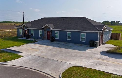 2001 S Valley Cir, La Feria, TX, 78559-2141 | Card Image