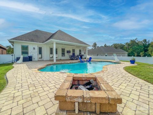 3215 Glen Coe Ct, Milton, FL, 32583-4517 | Card Image