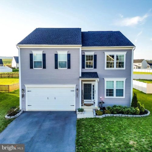 189 Voltaire St, GERRARDSTOWN, WV, 25420-1712 | Card Image