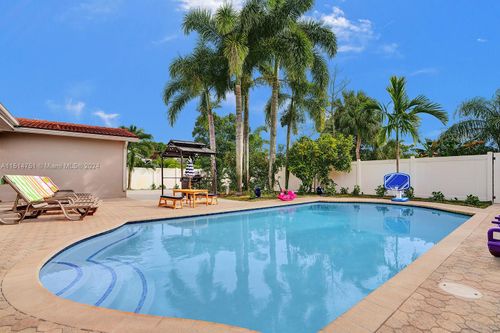 5500 Cleveland St, Hollywood, FL, 33021-4616 | Card Image