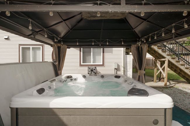 11066 236a St, House other with 5 bedrooms, 3 bathrooms and 5 parking in Maple Ridge BC | Image 32
