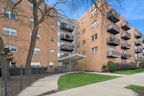 305-2501 W Bryn Mawr Ave, Chicago, IL, 60659-5148 | Card Image