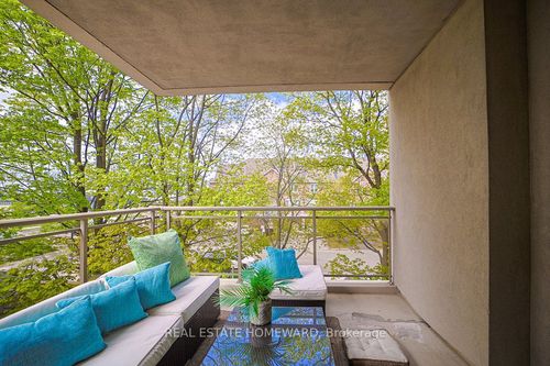 209-1 Leaside Park Dr, Toronto, ON, M4H1R1 | Card Image