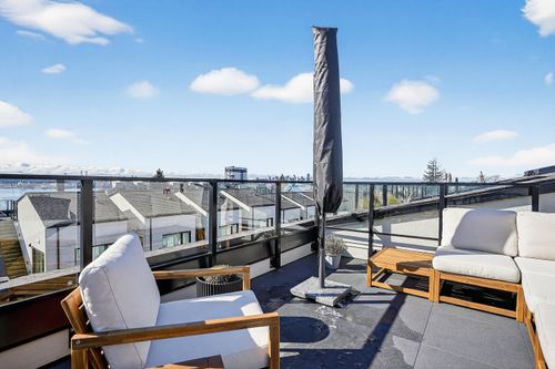 225-650 E 2nd St, North Vancouver, BC, V7L1E3 | Card Image