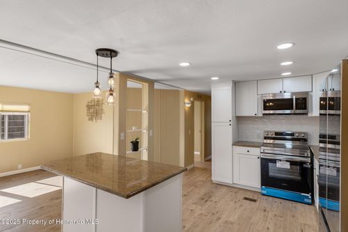 7409 Eastern Circle Dr, Brooksville, FL, 34613-5690 | Card Image