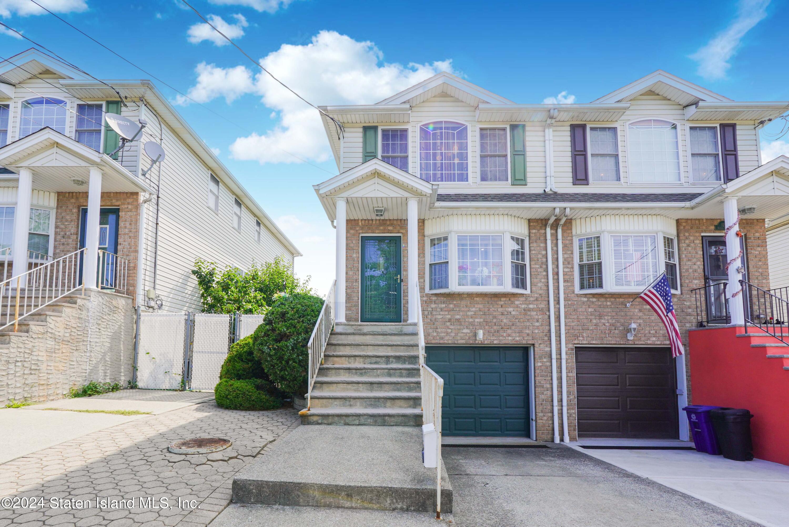 Retner St, Staten Island, NY 10305