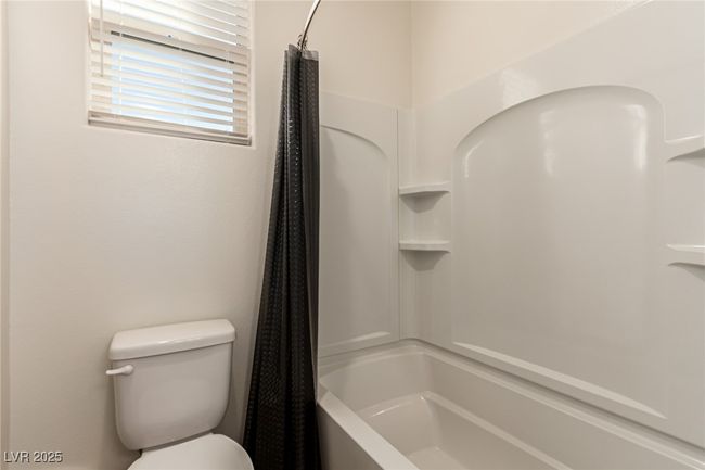 5633 Alitak Bay St, House other with 4 bedrooms, 3 bathrooms and null parking in North Las Vegas NV | Image 38