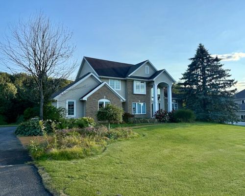 5814 Cannon Hills Dr, Ada, MI, 49301-8830 | Card Image