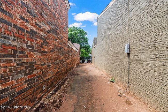 Additional Side yard access for fire department | Image 44