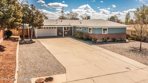 3704 N Sunset Ave, Farmington, NM, 87401-4159 | Card Image