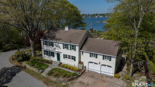 32 Money Point Rd, Mystic, CT, 06355-3260 | Card Image