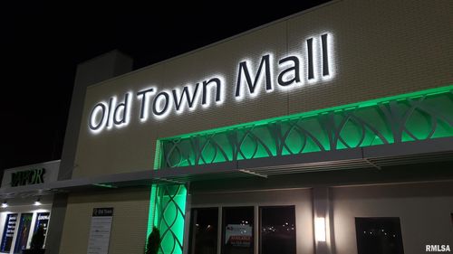 ste-6-901 E Kimberly Rd, Davenport, IA, 52807-1615 | Card Image