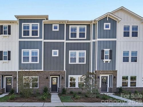 331 Golden Maple Ct, Fort Mill, SC, 29708-9537 | Card Image