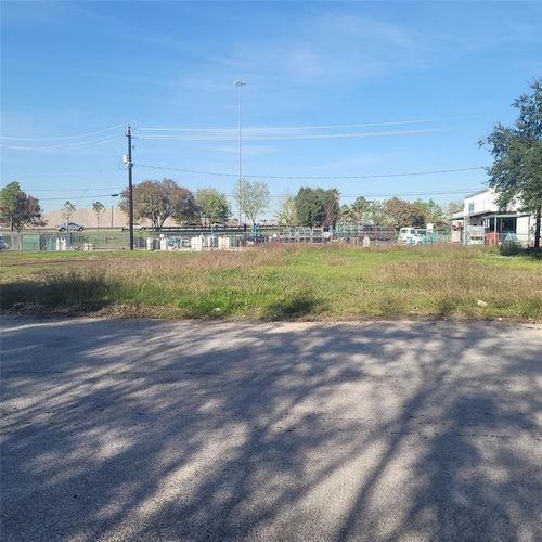 4721 Doolittle Blvd, Houston, TX, 77033-3428 | Card Image